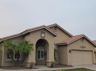 1390 W Saragosa Pl, Chandler, AZ 85224