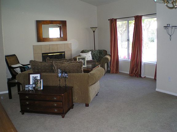 2nd image of 654 Calle Ladera