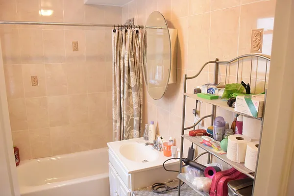 Sold by WRL Realty, LLC | media 24