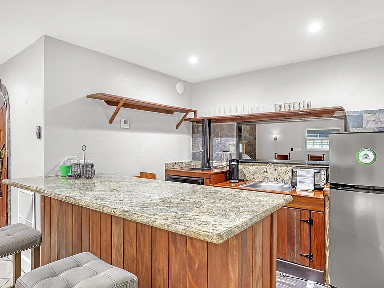 10780 Anderson Ln — Photo 61