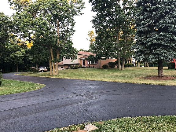 Private, street end location