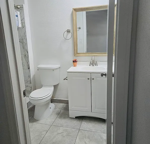 8533 Cedros Ave #1 — Photo 7