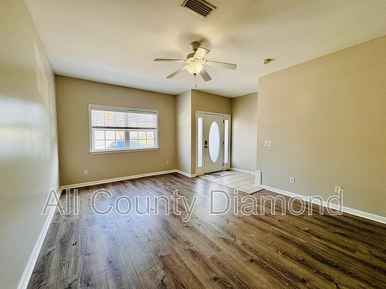 1846 Annabellas Dr — Photo 2