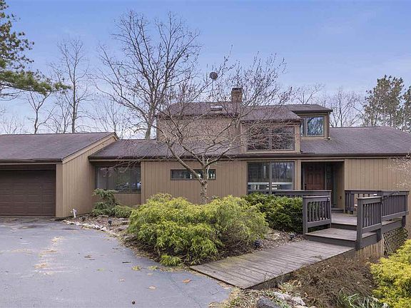 2nd image of 6549 Penguin Cir