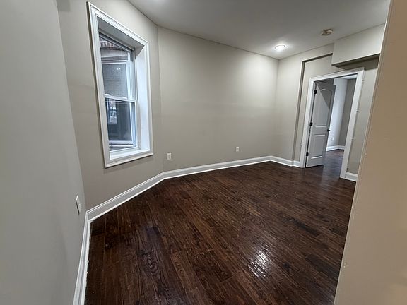 2nd image of 159 Bergen Ave APT 1