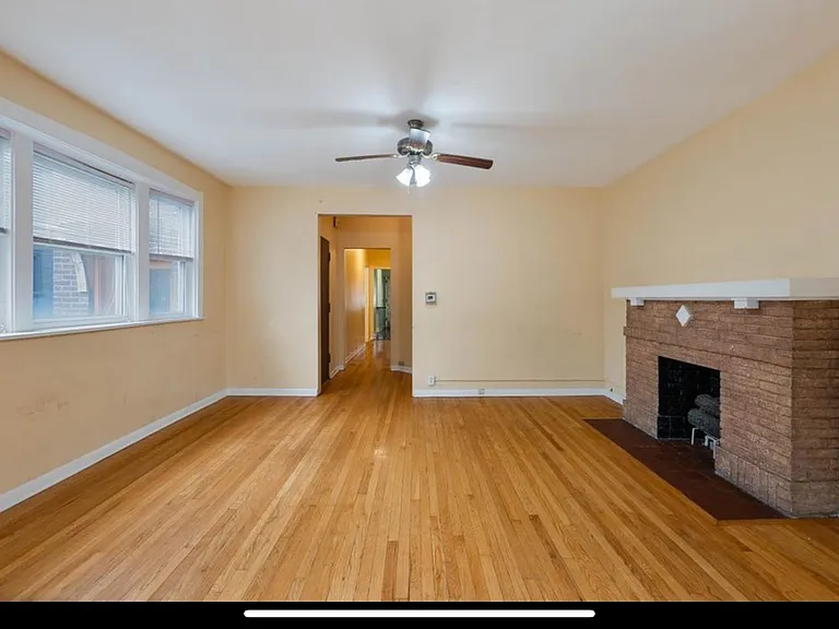 2139 W Touhy Ave #2 — Photo 2