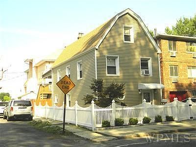 1st image of 190 Pennyfield Ave