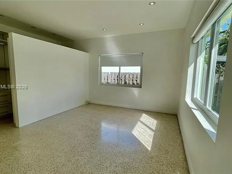 625 93rd St — Photo 36