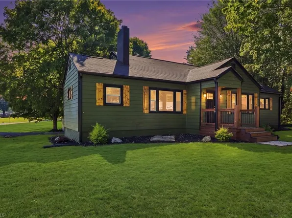308 E Main St, Boonville, NC 27011