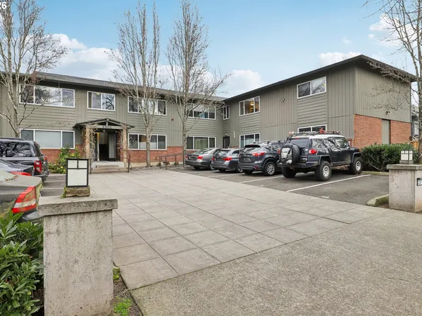 2301 SE Caruthers St APT 10, Portland, OR 97214