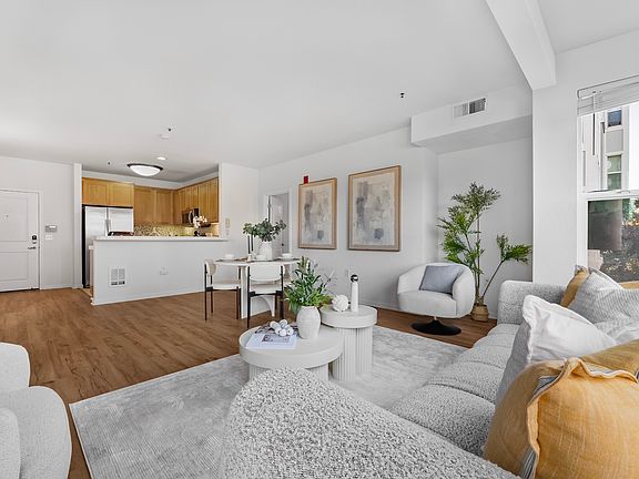 2nd image of 655 12th St APT 205