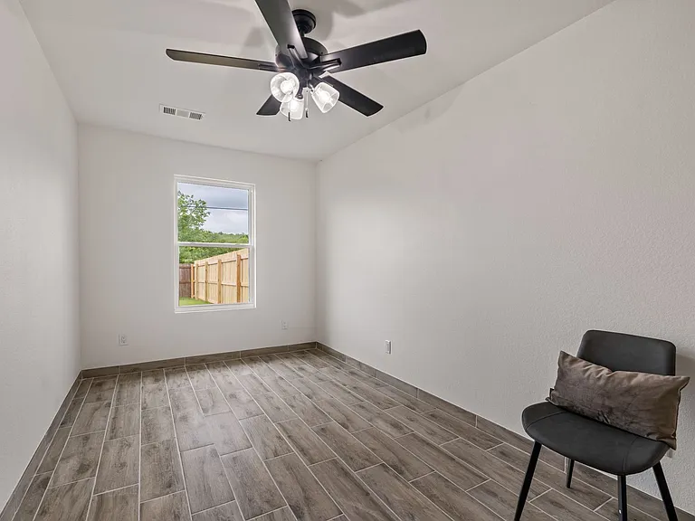10415 A & B Preston Ct #B — Photo 14