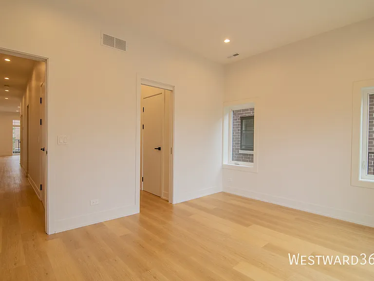 2046 W Washington Blvd #3 — Photo 12