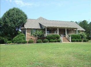 308 Breezewood Rd, Greenwood, SC 29646