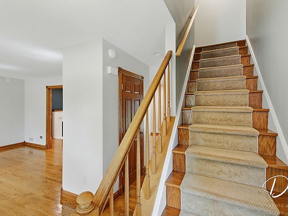 4th image of 5380 Oakview Ln