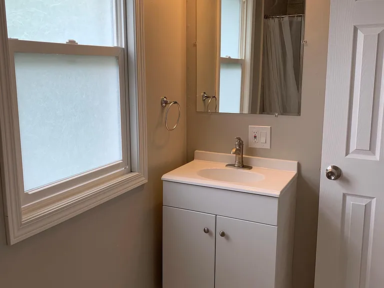 4519 Izard St #3 — Photo 9