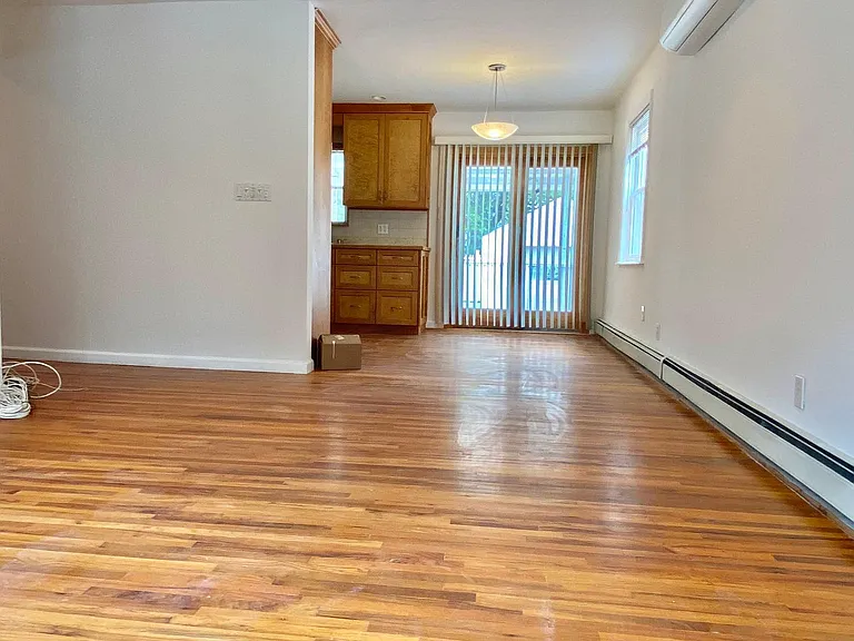 16463 Underhill Ave — Photo 4