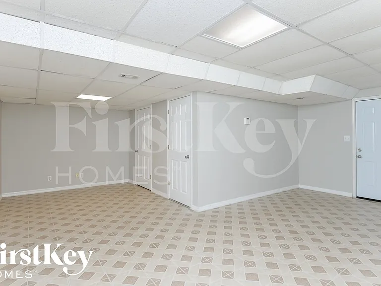 1755 Annendale Dr — Photo 12