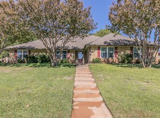 1109 Clear View Dr, Bedford, TX 76021
