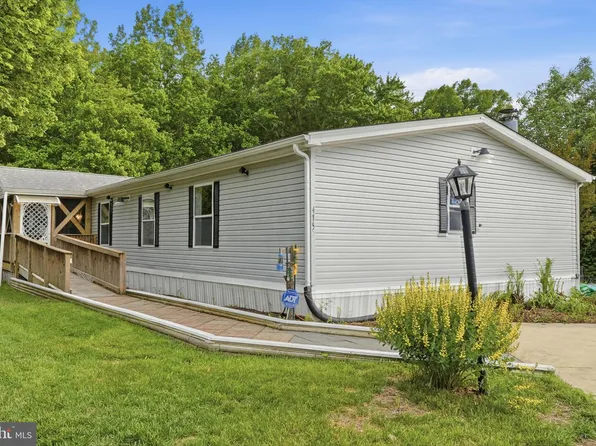 415 Dutch Dr, Lothian, MD 20711
