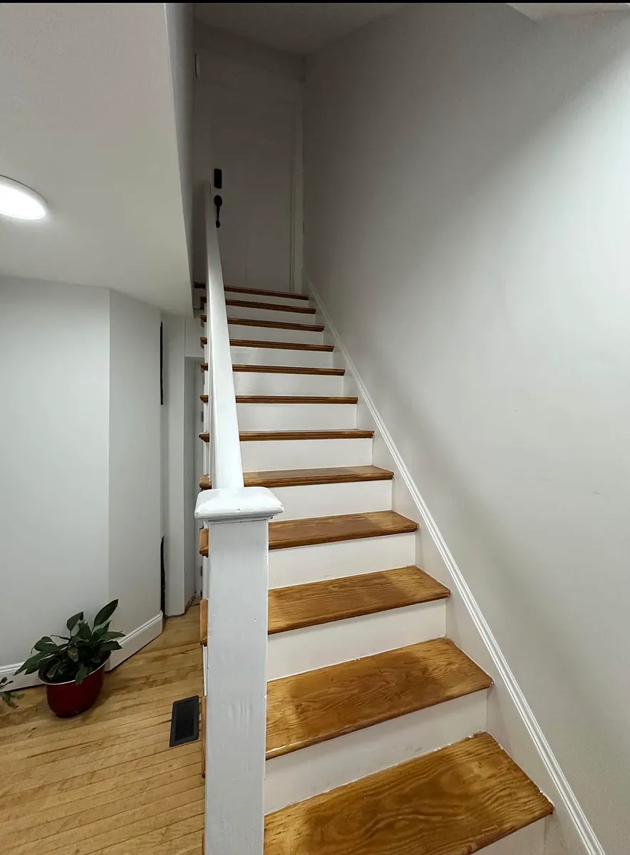 Building Photo - 160 Amherst St #2