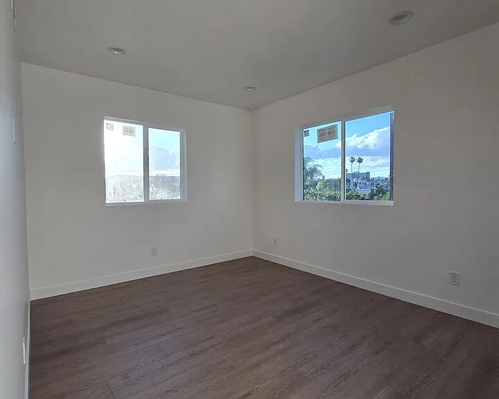 10827 1/2 Peach Grove St #1/2 — Photo 14