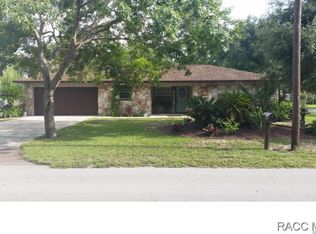 346 SE Paradise Point Rd, Crystal River, FL 34429