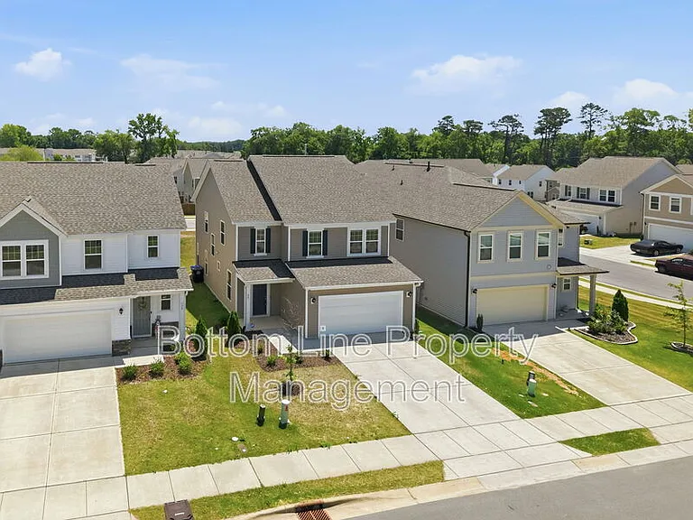 24 Blackthorn Ln — Photo 4