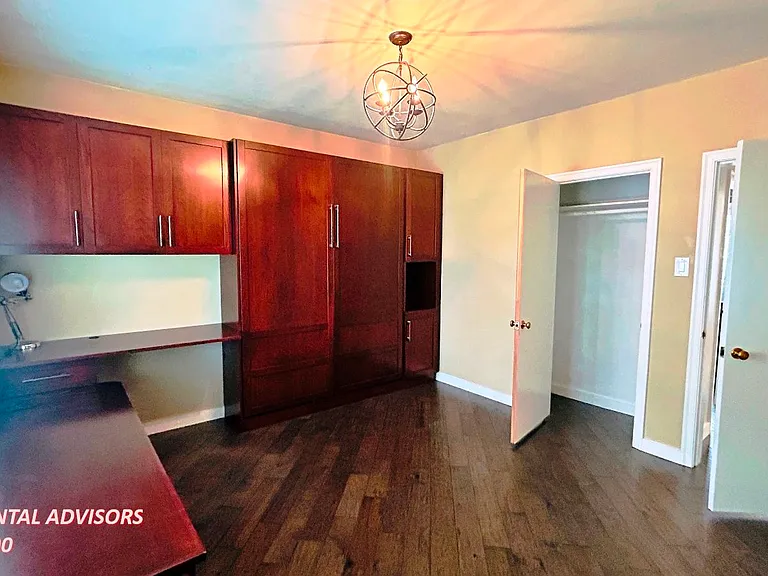 10932 74th Ave NW #UPPER — Photo 11