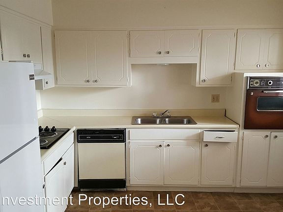 4th image of 820 E Maryland Ave APT 6