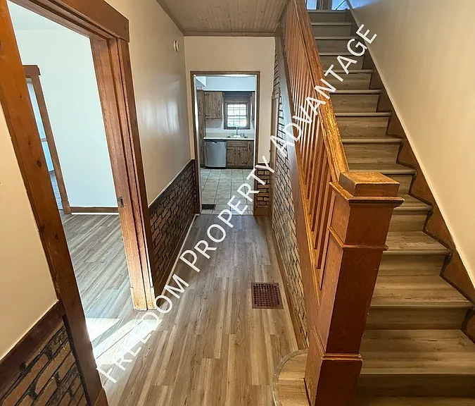 1002 Indiana Ave — Photo 15
