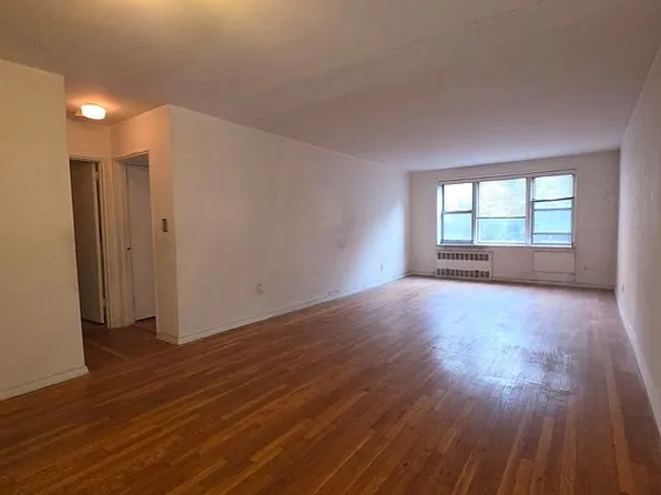 679 W 239th St APT 3E, Bronx, NY 10463