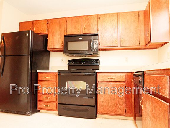 2nd image of 97 Park Ave Unit 10