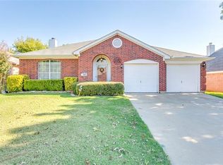 1804 Clayton Dr, Mansfield, TX 76063