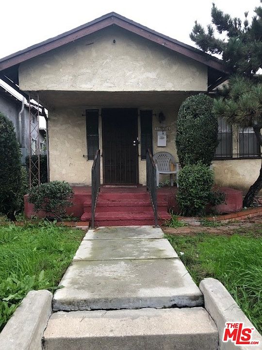 1st image of 1325 W 73rd St