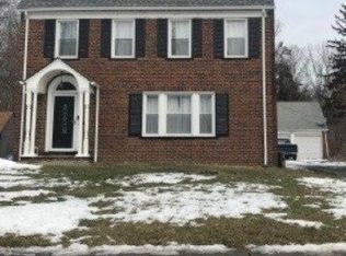 16157 Glynn Rd, East Cleveland, OH 44112