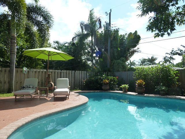 Pool and patio (new pump)