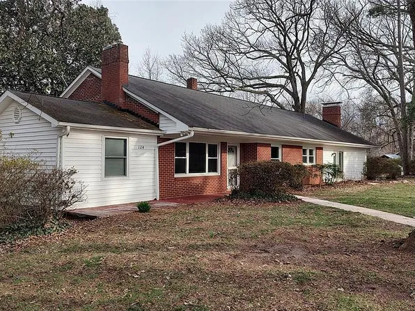 124 Morris Acres Dr, Stanley, NC 28164