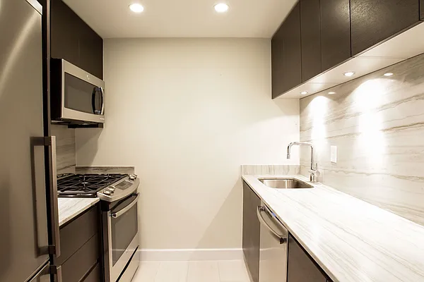 Rented by Stonehenge NYC LLC | media 15