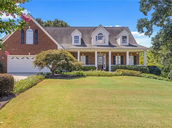 4906 Surrey Pl, Flowery Branch, GA 30542