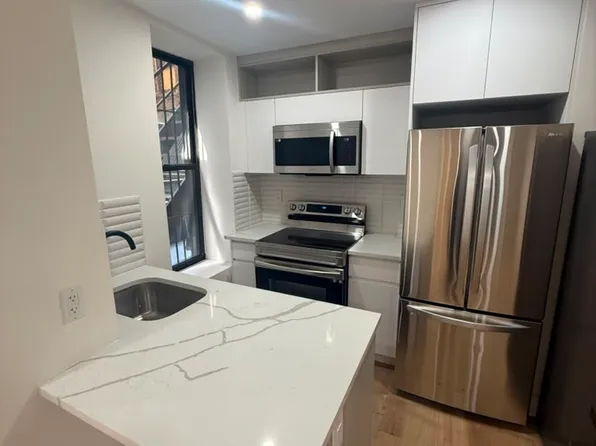 78 Thayer Street image 1 of 7