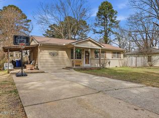 305 Lionel Rd, Pearl, MS 39208
