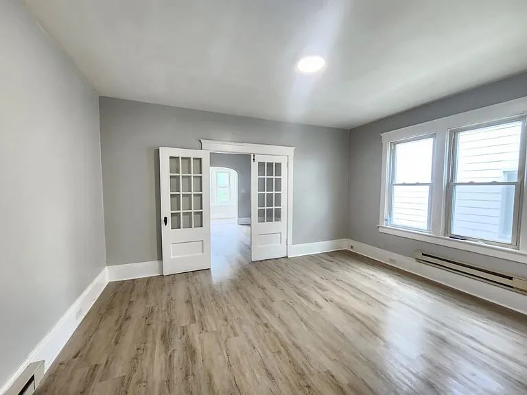 130 Brown St #1 — Photo 4