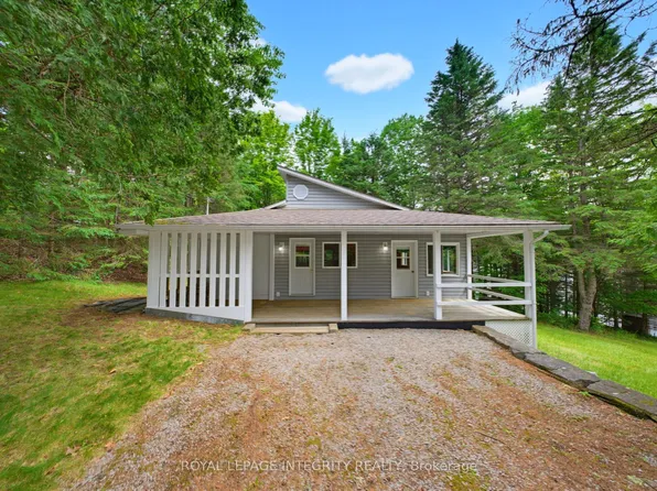 534 School House Ln, Greater Madawaska, ON K0J 2R0