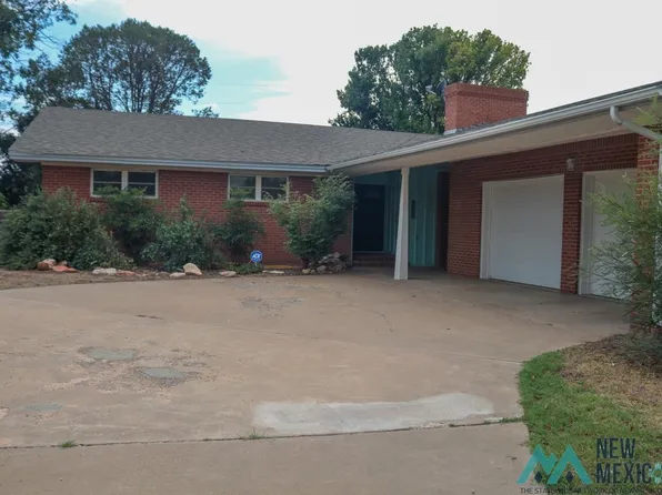 1325 W 17th Ln, Portales, NM 88130