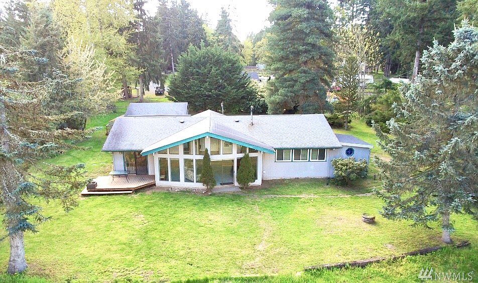 1st image of 34617 44th Ave E