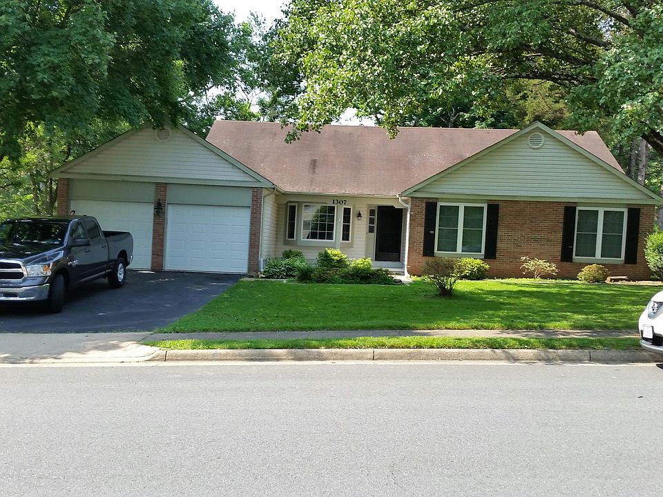 1st image of 1307 Forty Oaks Dr