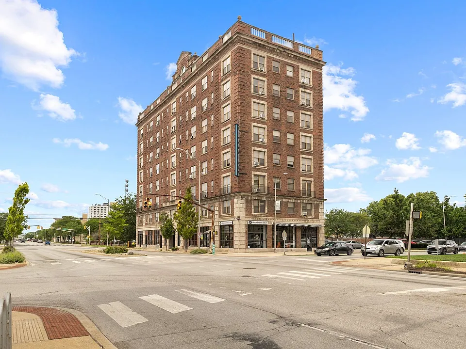 Piccadilly Apartments