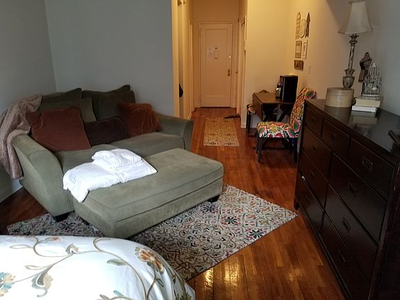 4th image of 320 E 85th St APT 3D