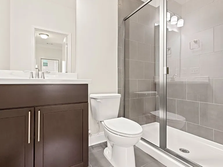 2160 Prestwick Ct NE — Photo 39